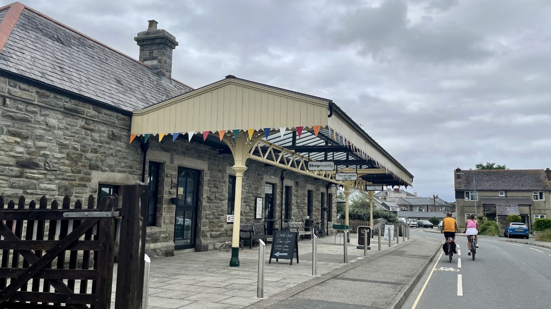 The exterior of the John Betjeman Centre, Wadebridge (Concern Wadebridge) 