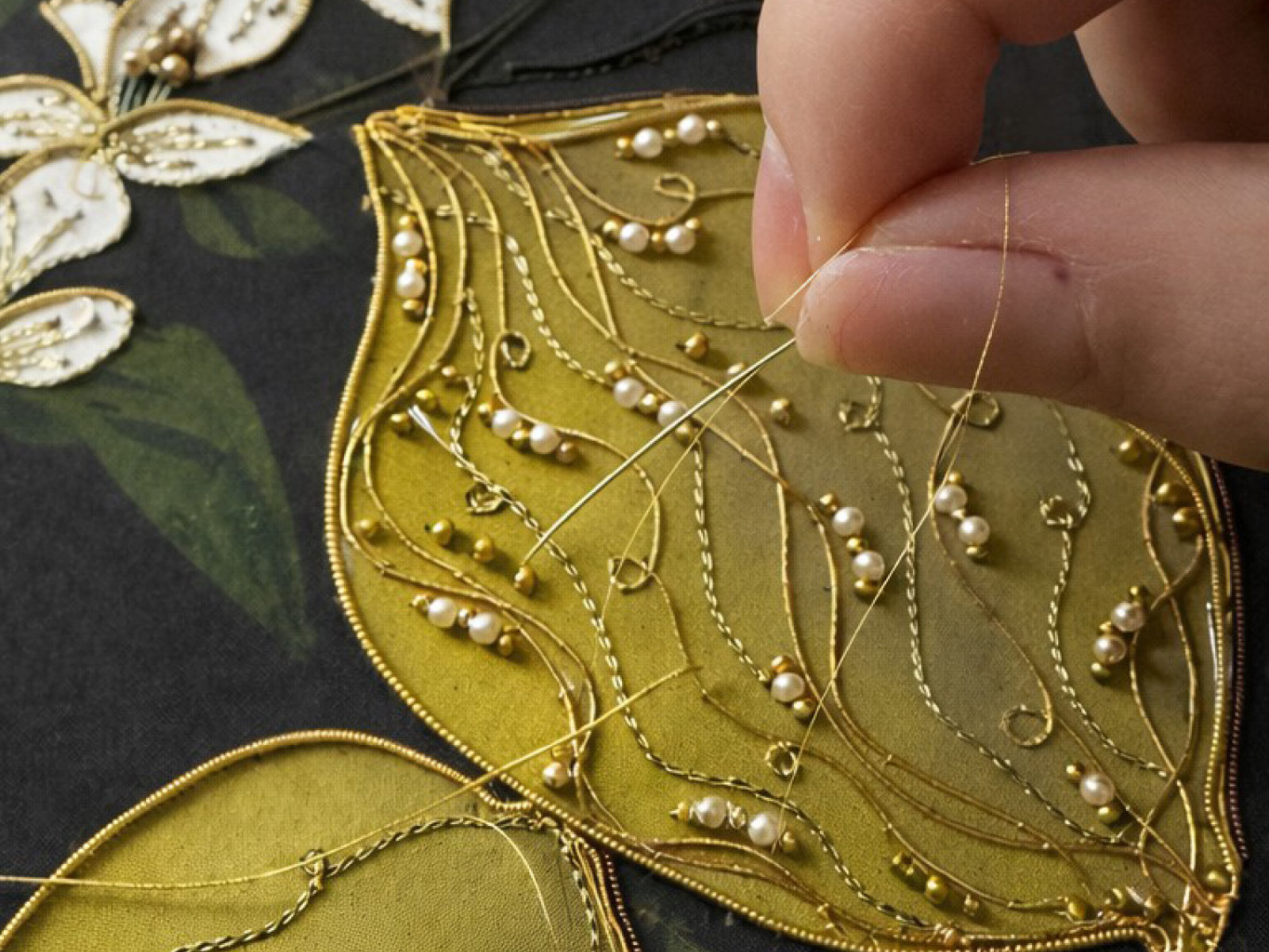 Lemons in silk and stitch: Embroidery summer school