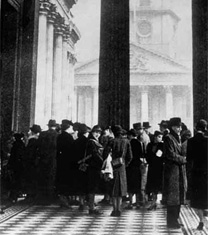 People queuing outside Portico entrance of National Gallery
